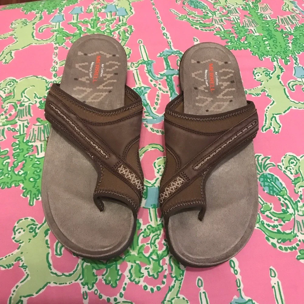 Merrell brown dark earth sandals size 10